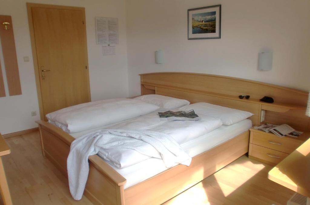 Hotel Viktoria Castelrotto Room photo